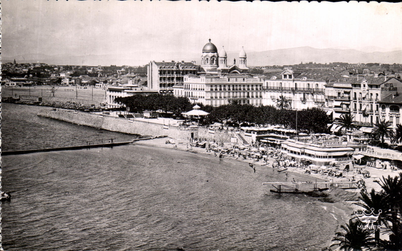 CPA La cote D'Azur St Raphael Vue generale