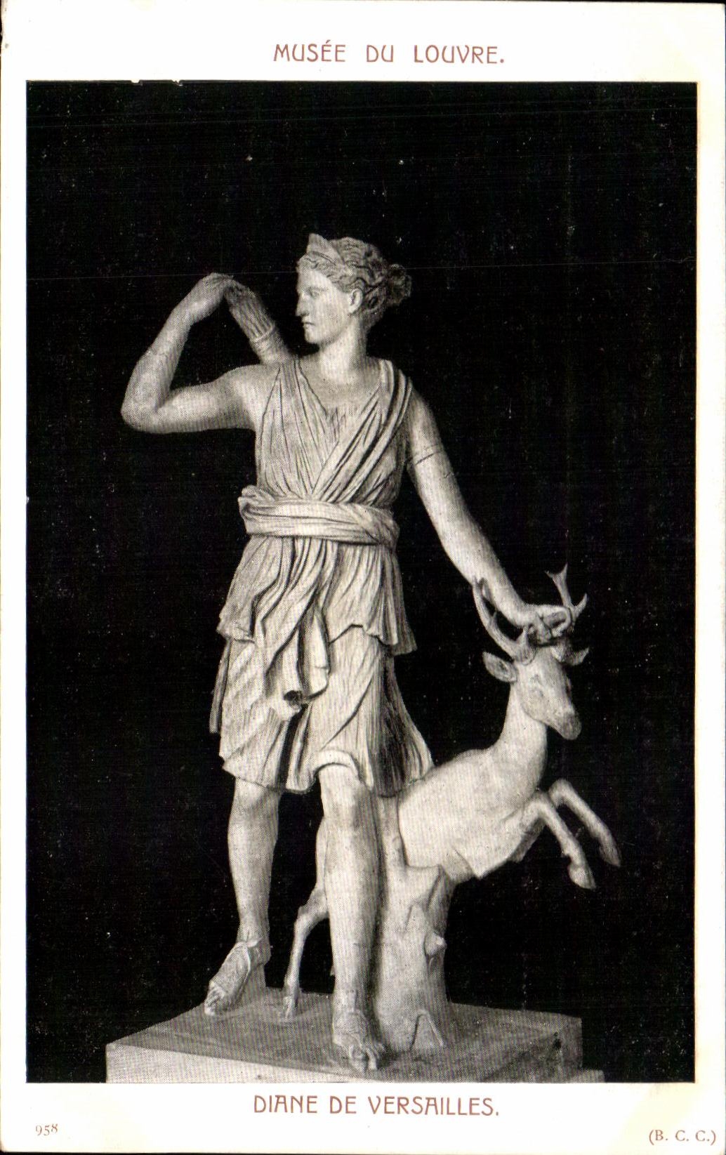 CPA Muse Du Louvre Diane De Versailles Paris 