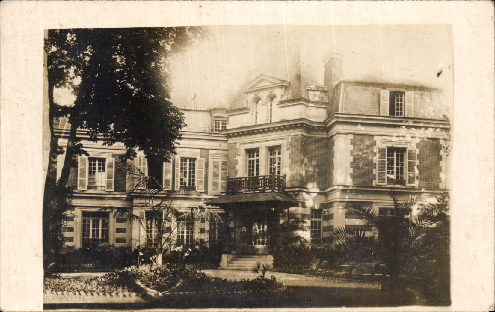 CPA middle-class House