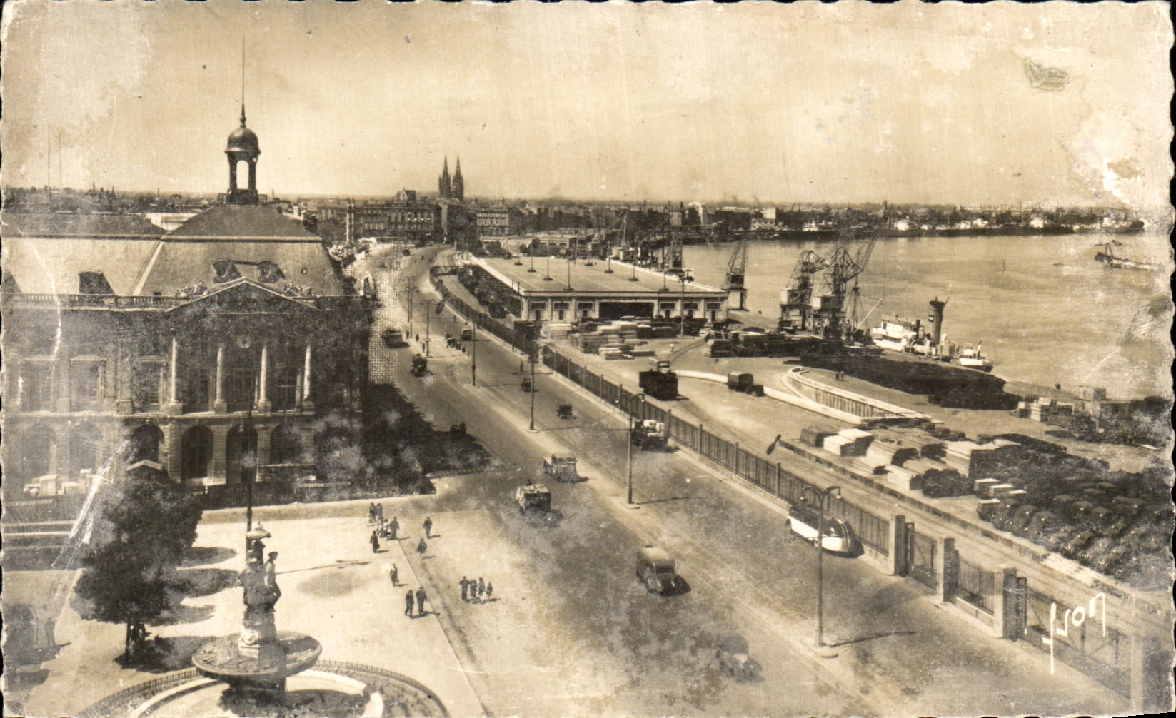 CPA Bordeaux quays and the Stock Exchange