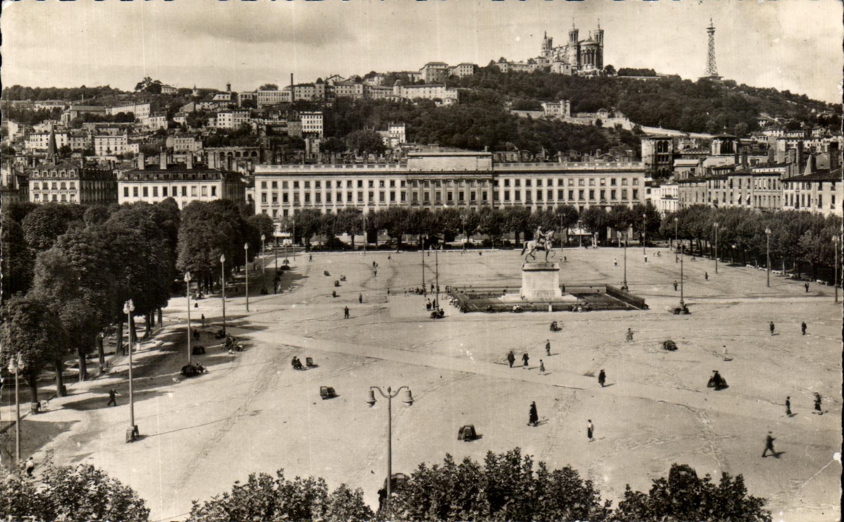 CPA Lyon the Bellecour Place and the Hill of Fourviere