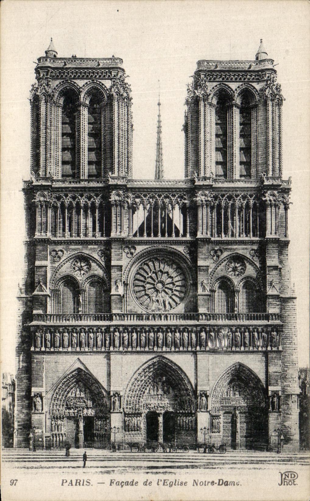 CPA Paris Frontage of I' Eglise Notre Dame
