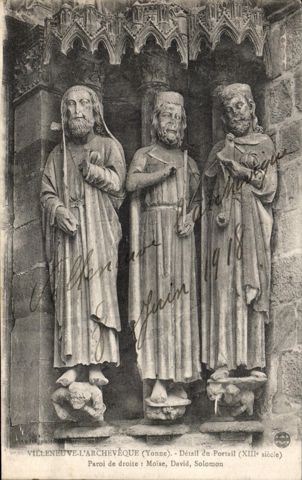 CPA Villeneuve the Archbishop (Yonne) Detail of the Gate Wall of right-hand side Brace David Solomon