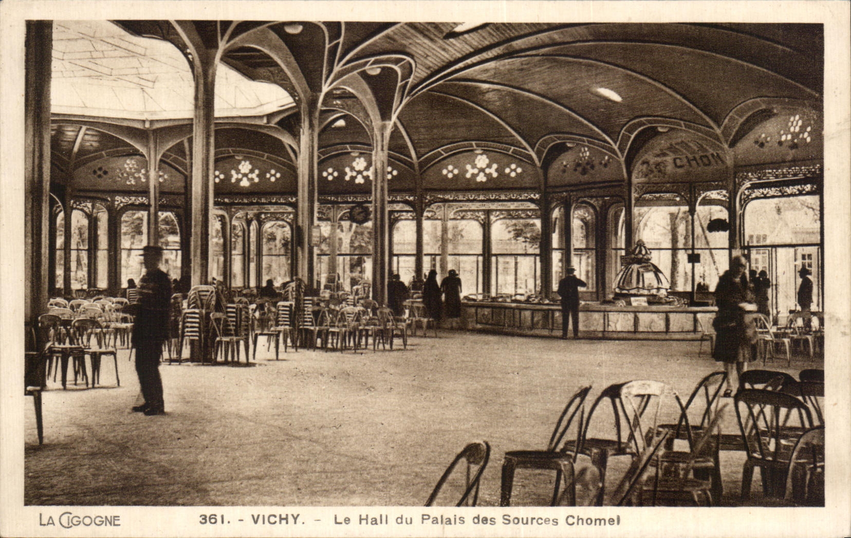 CPA La Cigogne vichy le hall du palais des sources chomel