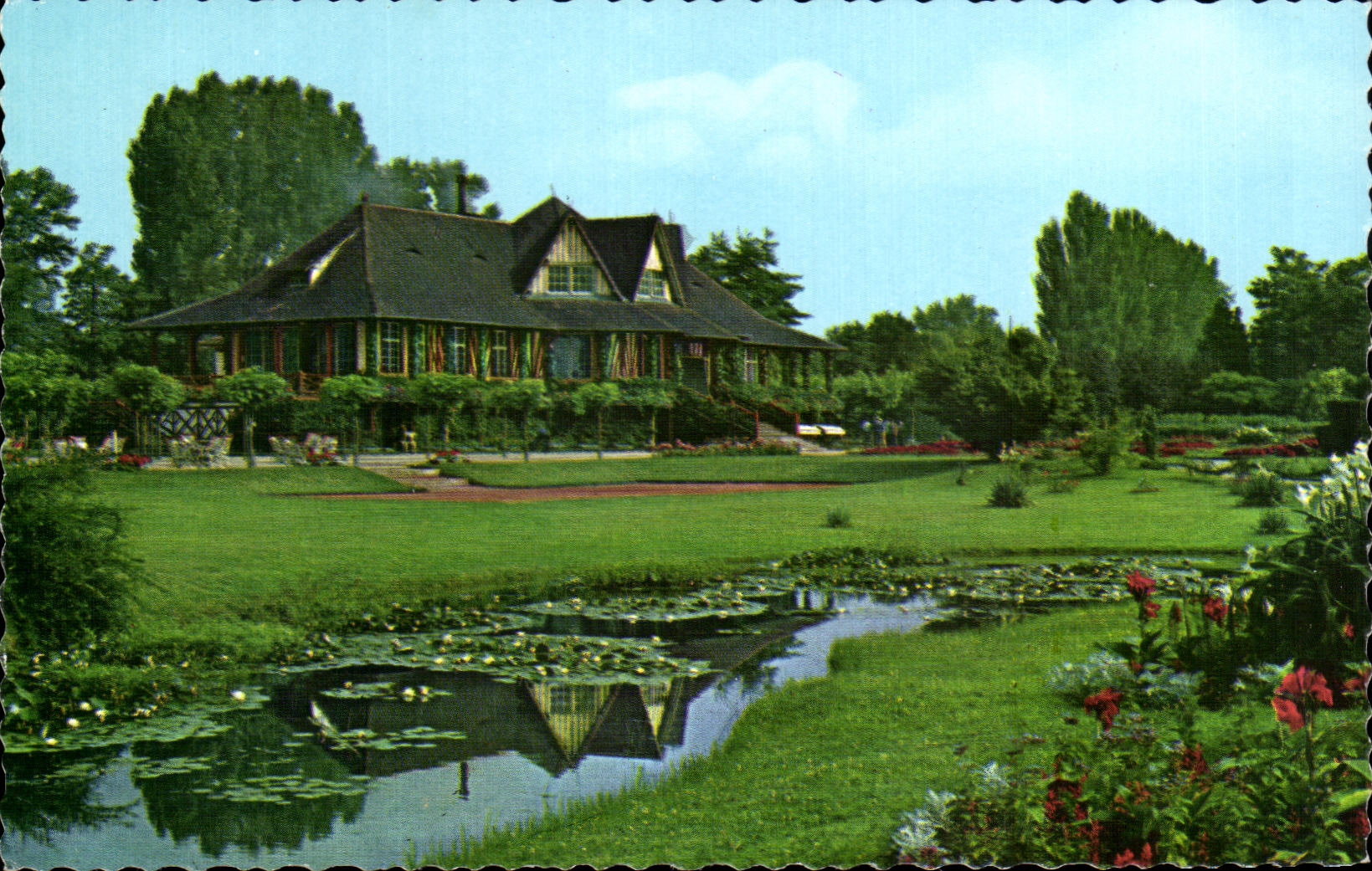 CPA Vichy club house du gold