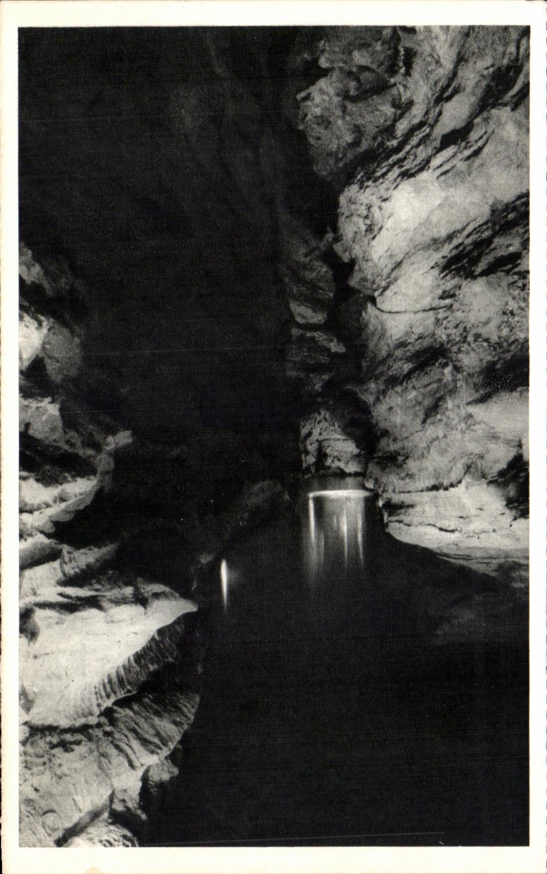 CPA the batch illustrates padirac the plane river