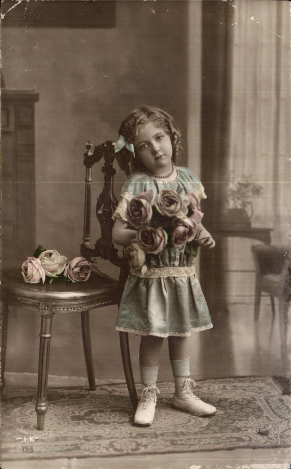 CPA Fantaisie Fleurs Enfant