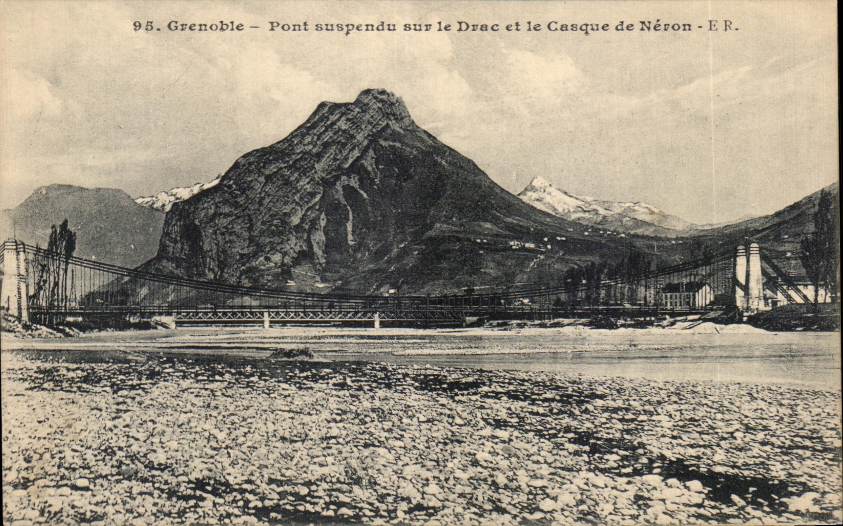 CPA Grenoble pont suspendu sur le drac et le casque de Neron