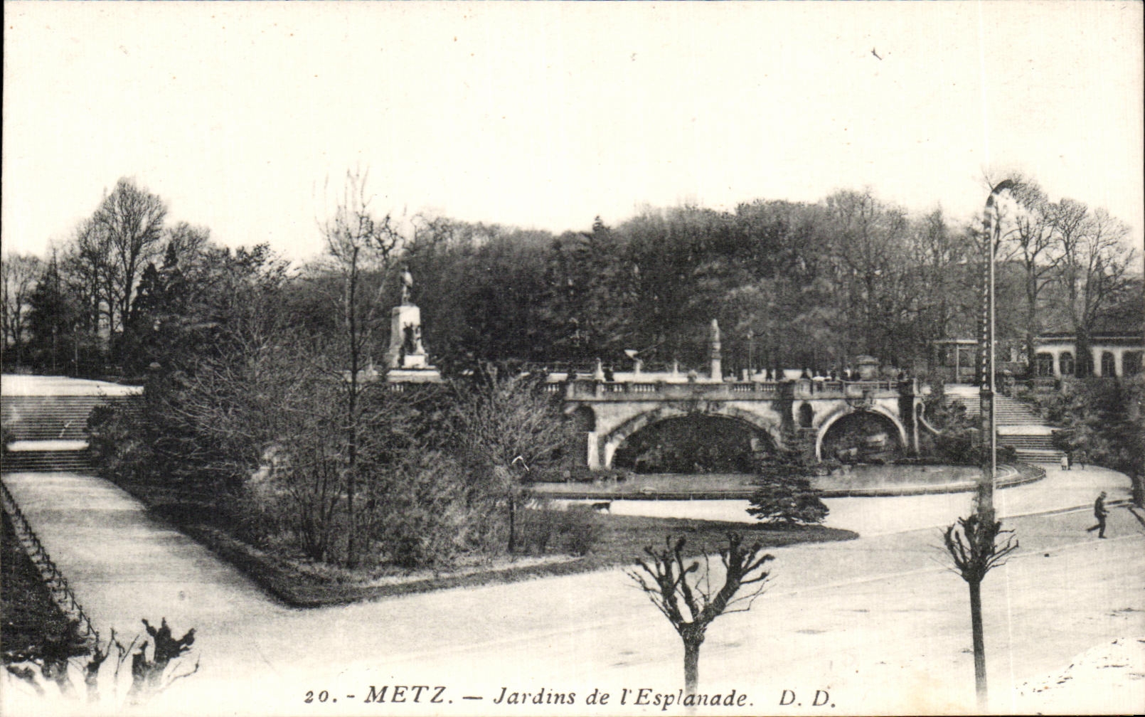 CPA Metz jardins de l'esplanade 