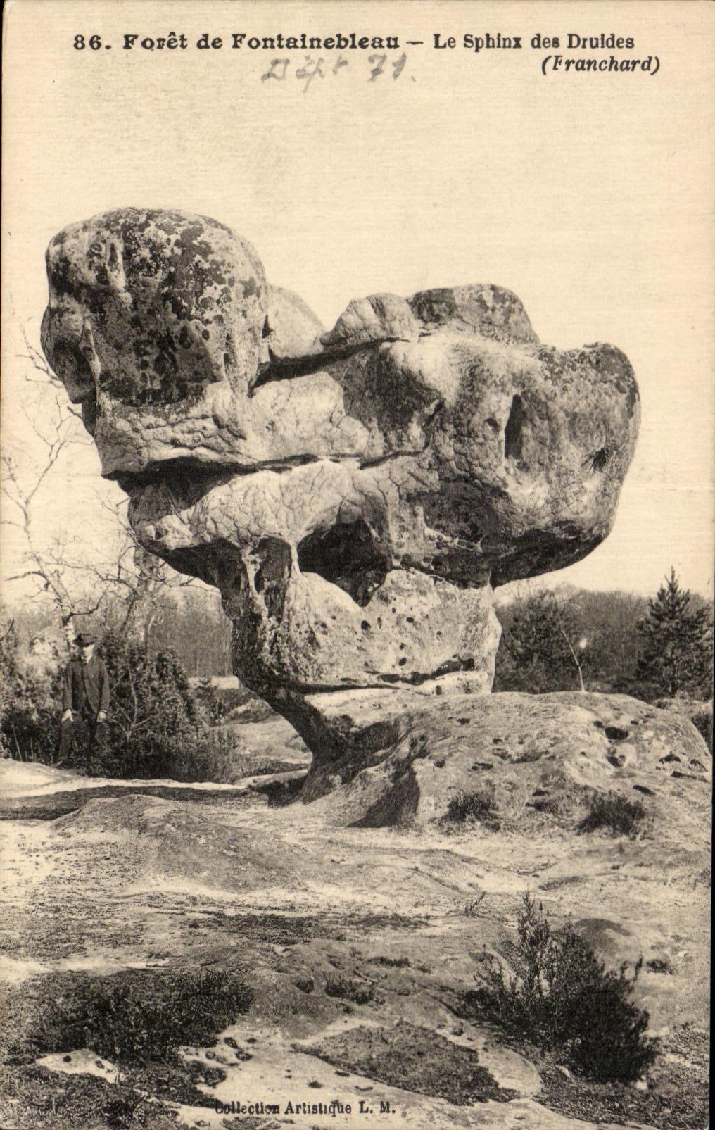 CPA Foret de foutainebleau le sphinx des druides