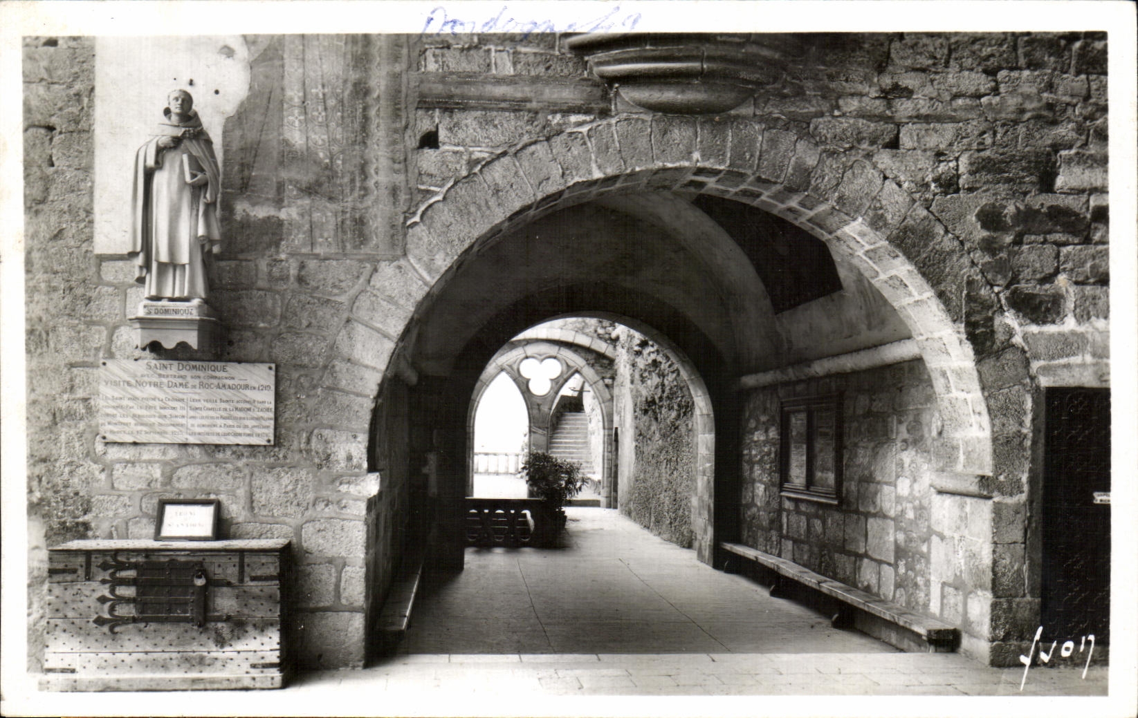 CPA La Douce France Rocamadour Le Porche Et Le Coffre Au Verrou Legenaire