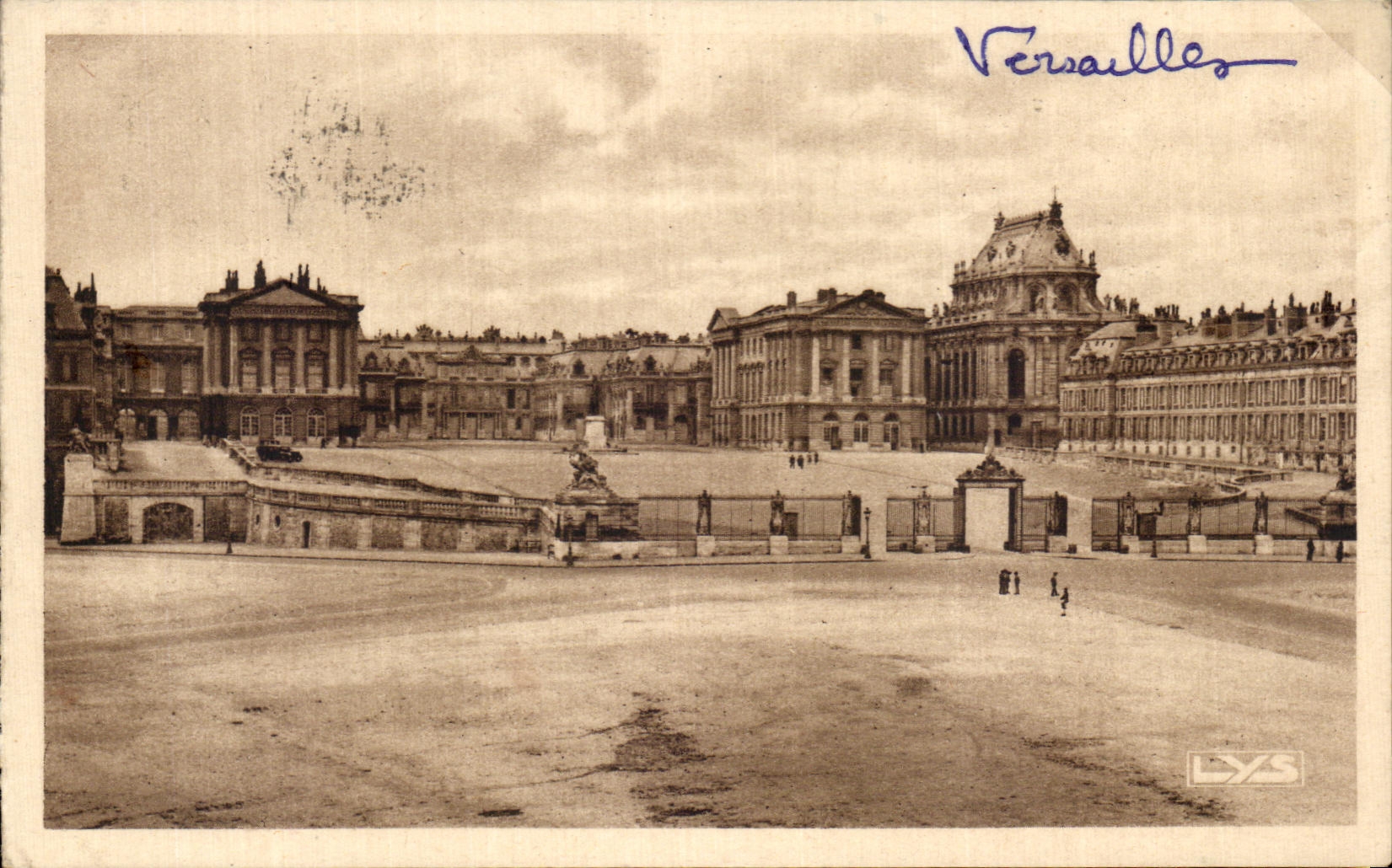 CPA Versailles Facade du Palais 