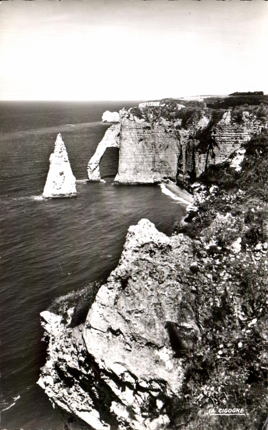 CPSM Ia Cigogne etretat Seine Inferieure L'Aiguille et la porte d'aval