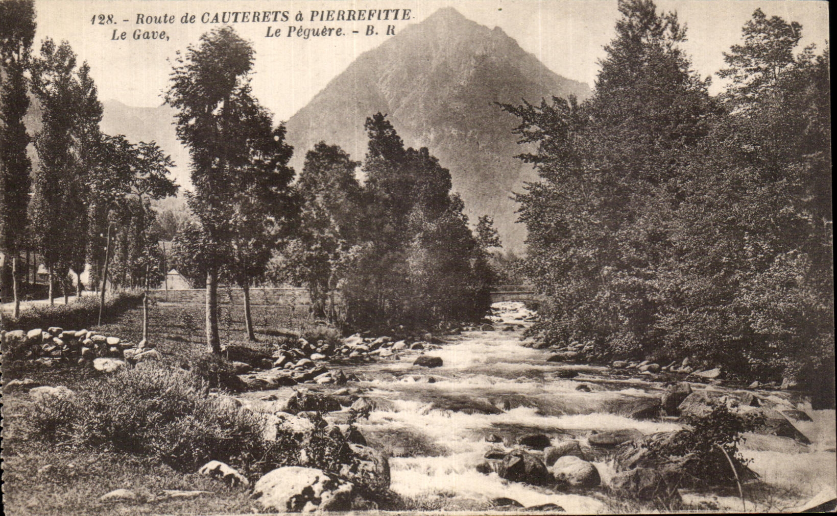 CPA Route de Cauterets a Pierrefitte Le Gave Le Peguere