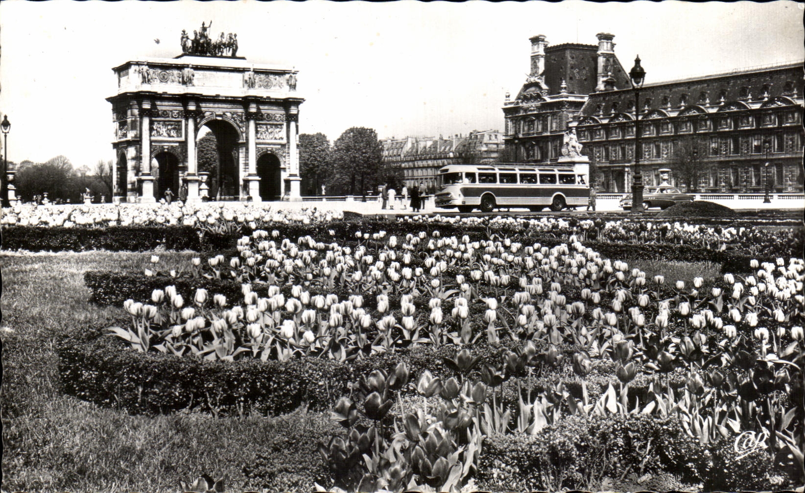 CPA Paris Arc de Triomphe of the carousel