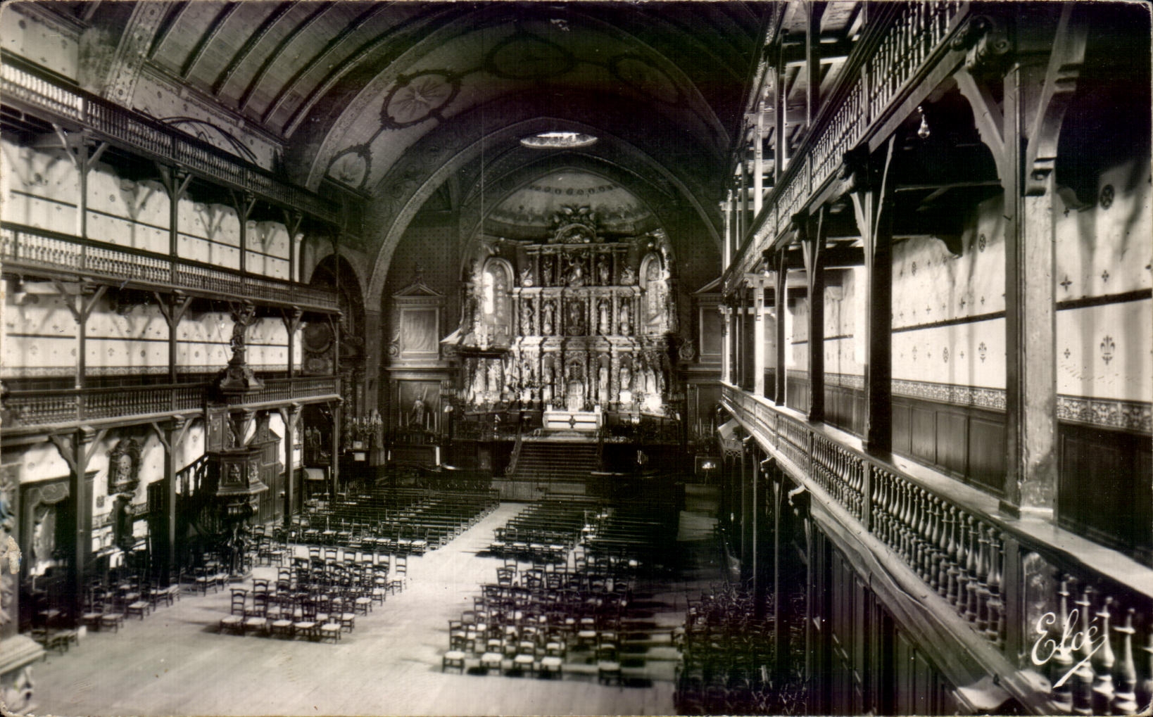 CPA St Jean De Luz Interieur de l'Eglise