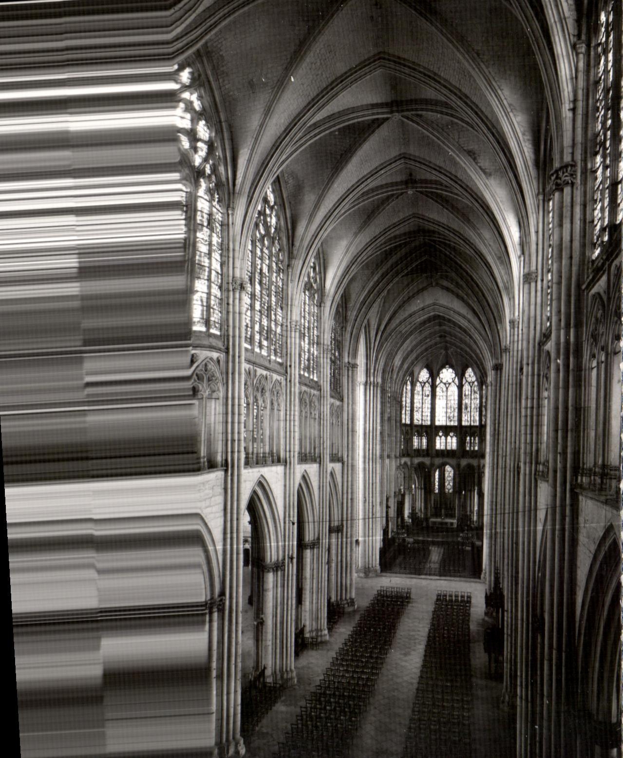 CPA Troyes Grande Nef de la Cathedrale