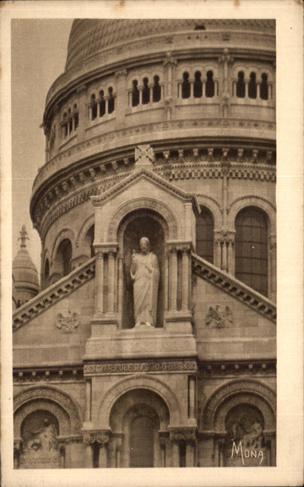 CPA Paris Crowns Montmartre Heart