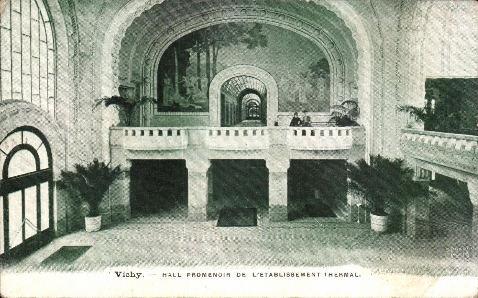 CPA Vichy Hall Promenoir De L'Etablissement THemal