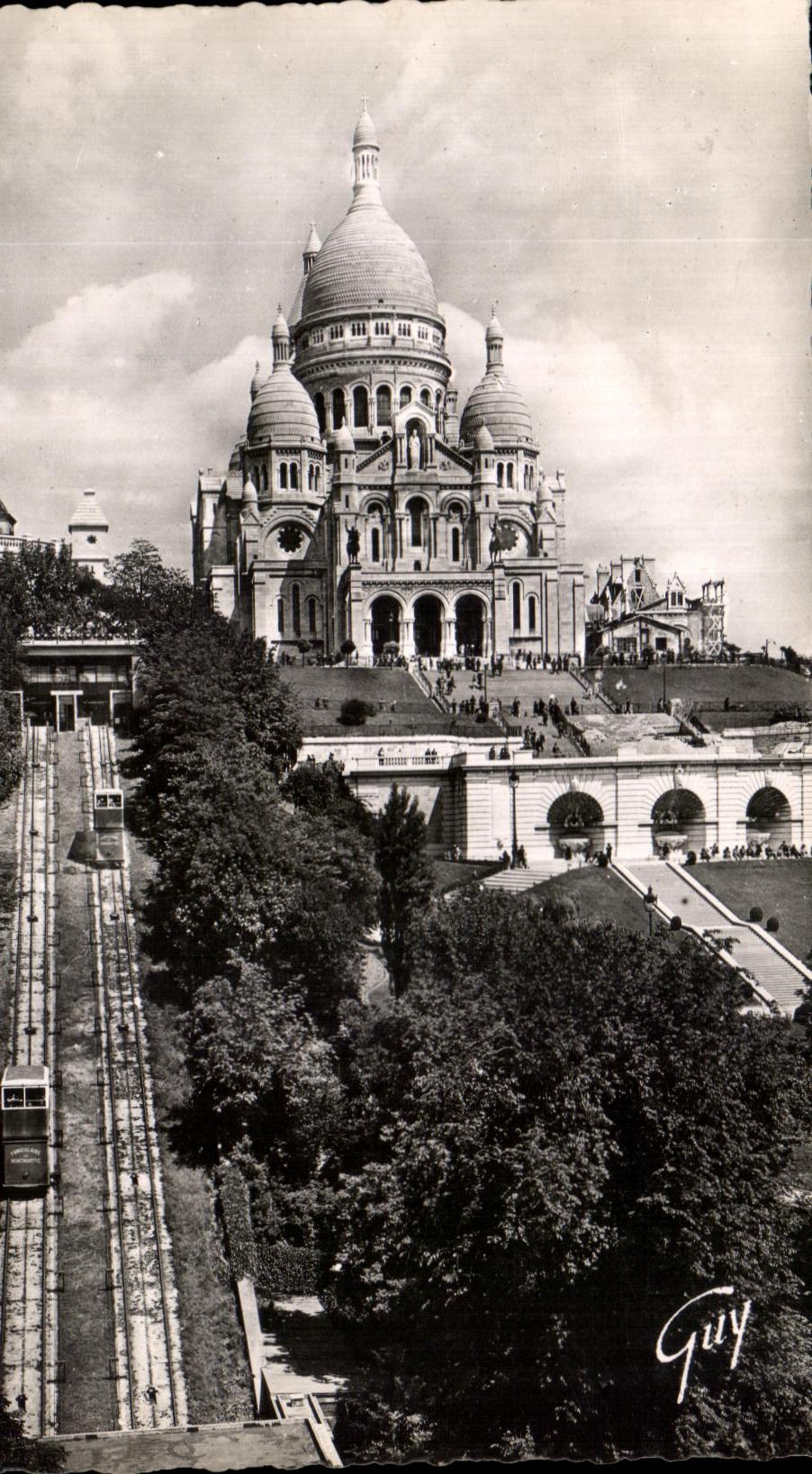 CPA Paris Et Ses Merveilles Basilique Du Sacre Coeur De Montmartre Et Le Funiculaire
