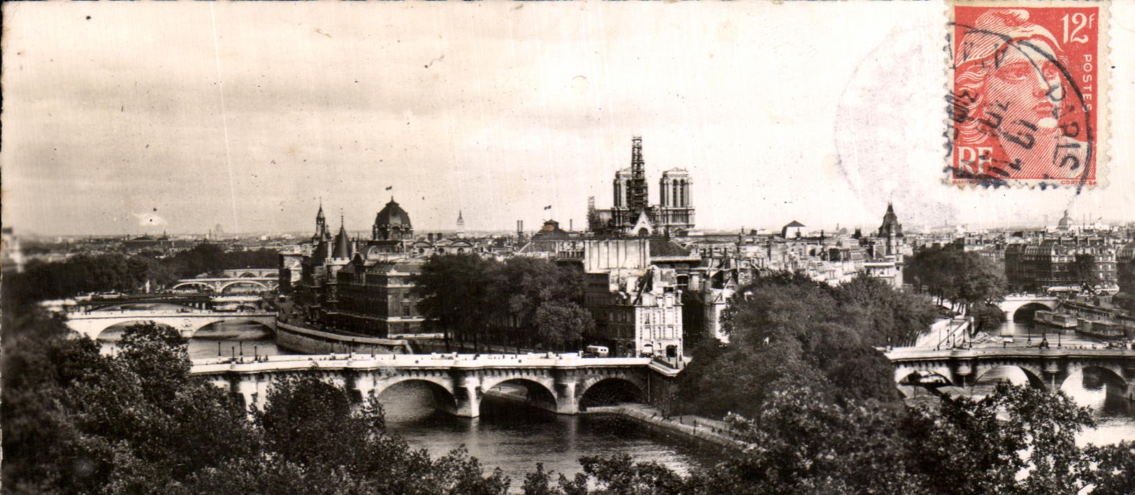 CPA Paris La Cite Notre Dame