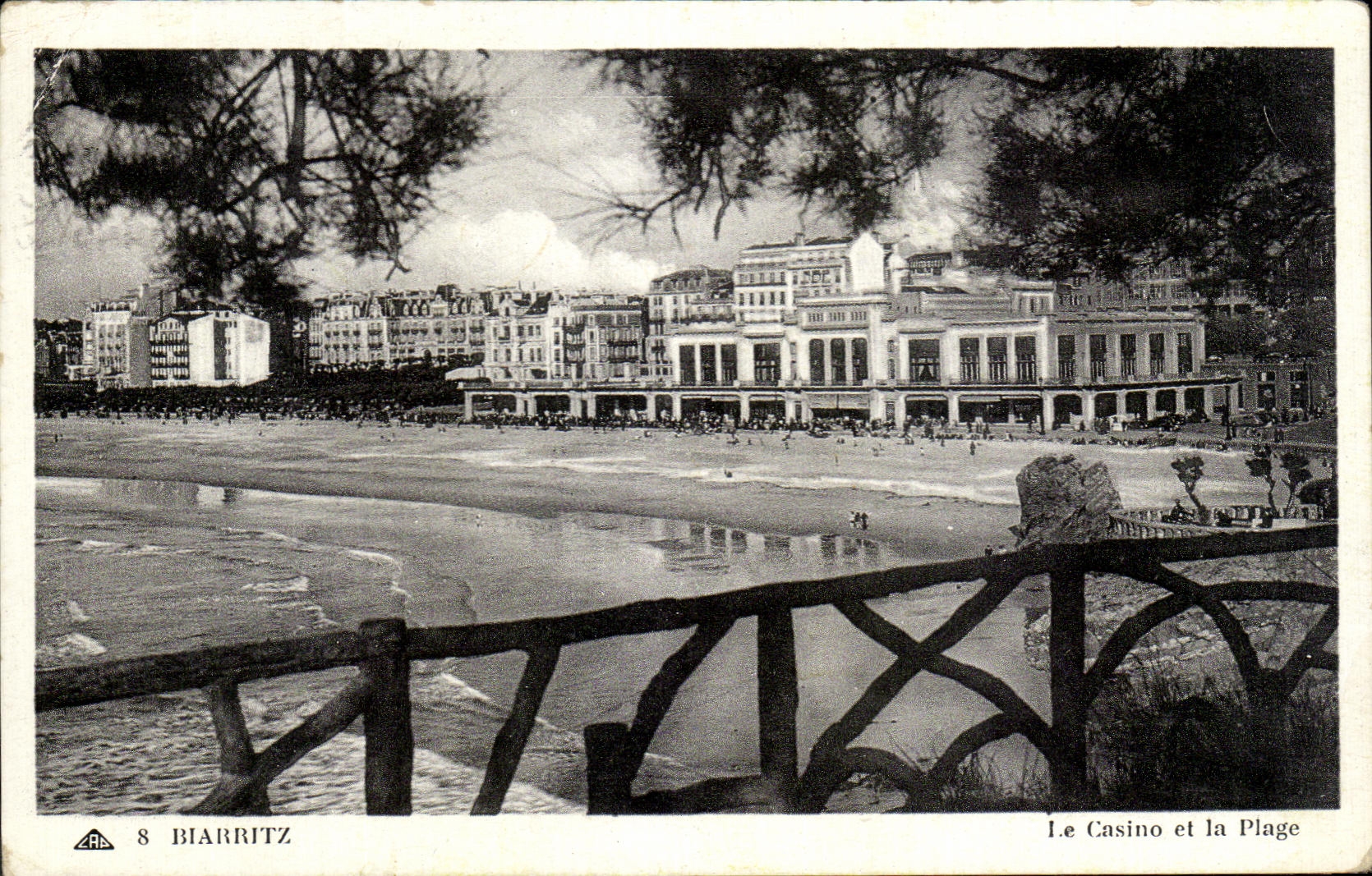 CPA Biarritz Le Casino et la Plage