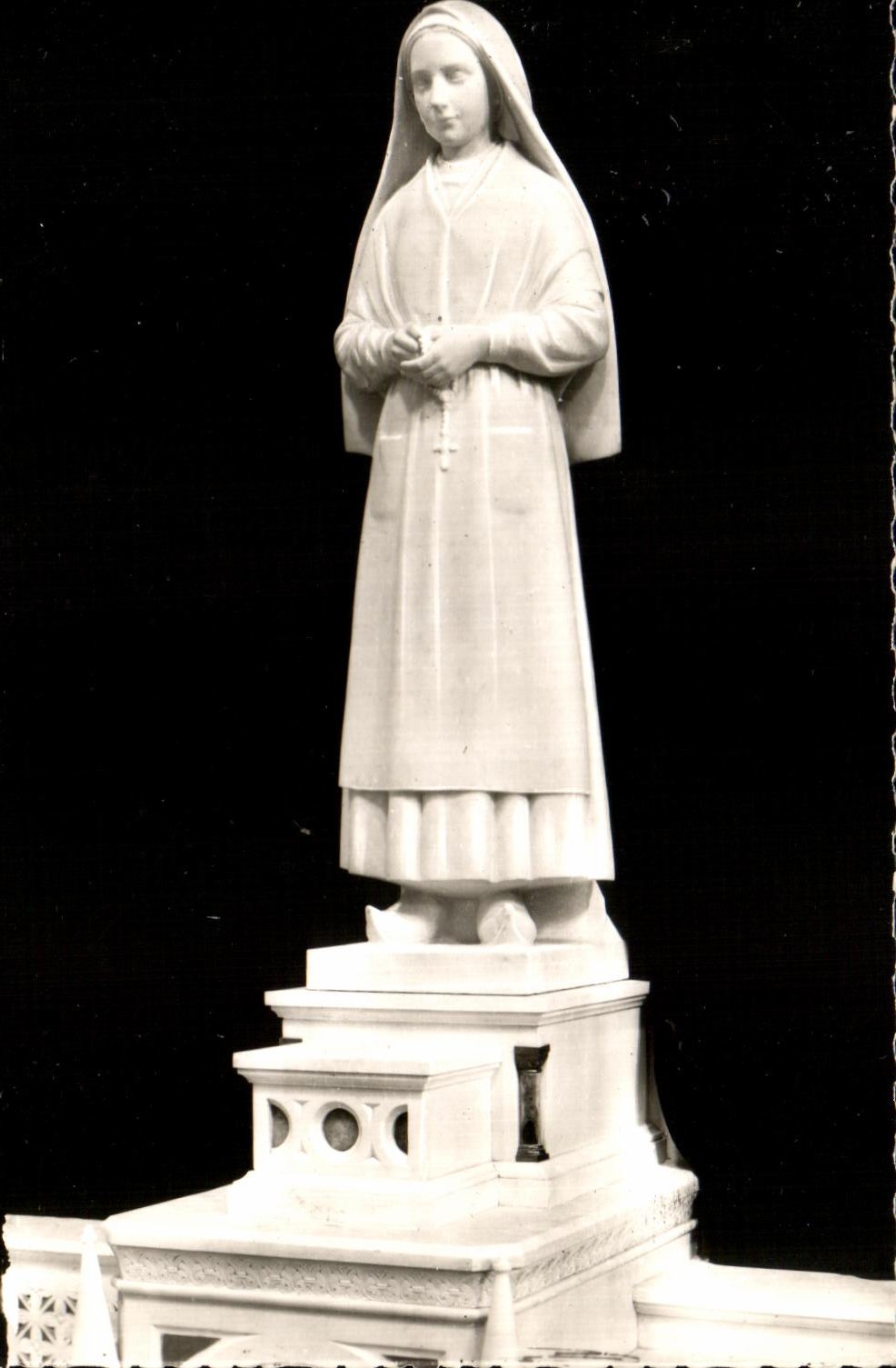 CPA Parish church of Lourdes Sainte Bernadette