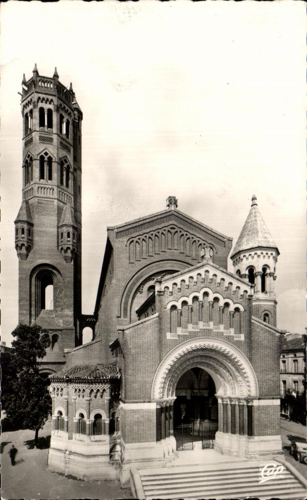 CPA Villeneuve Sur Lot L'Eglise Ste Catherine