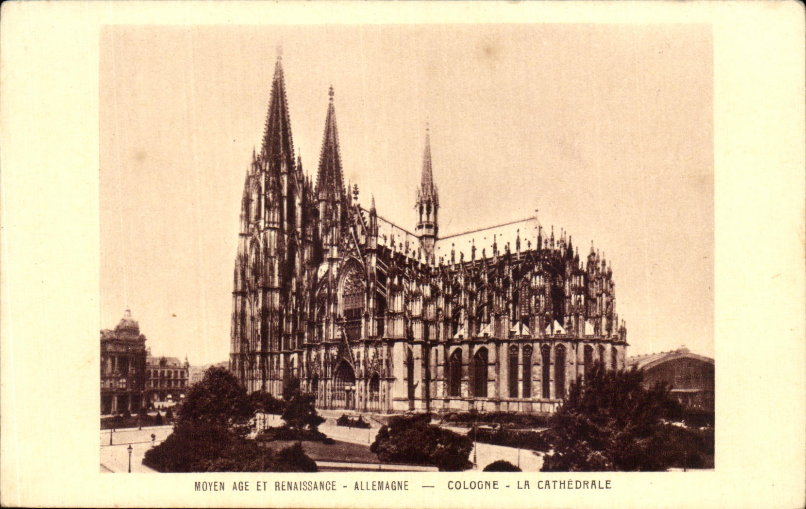CPA las Edades Medias y el renacimiento Alemania Colonia la catedral