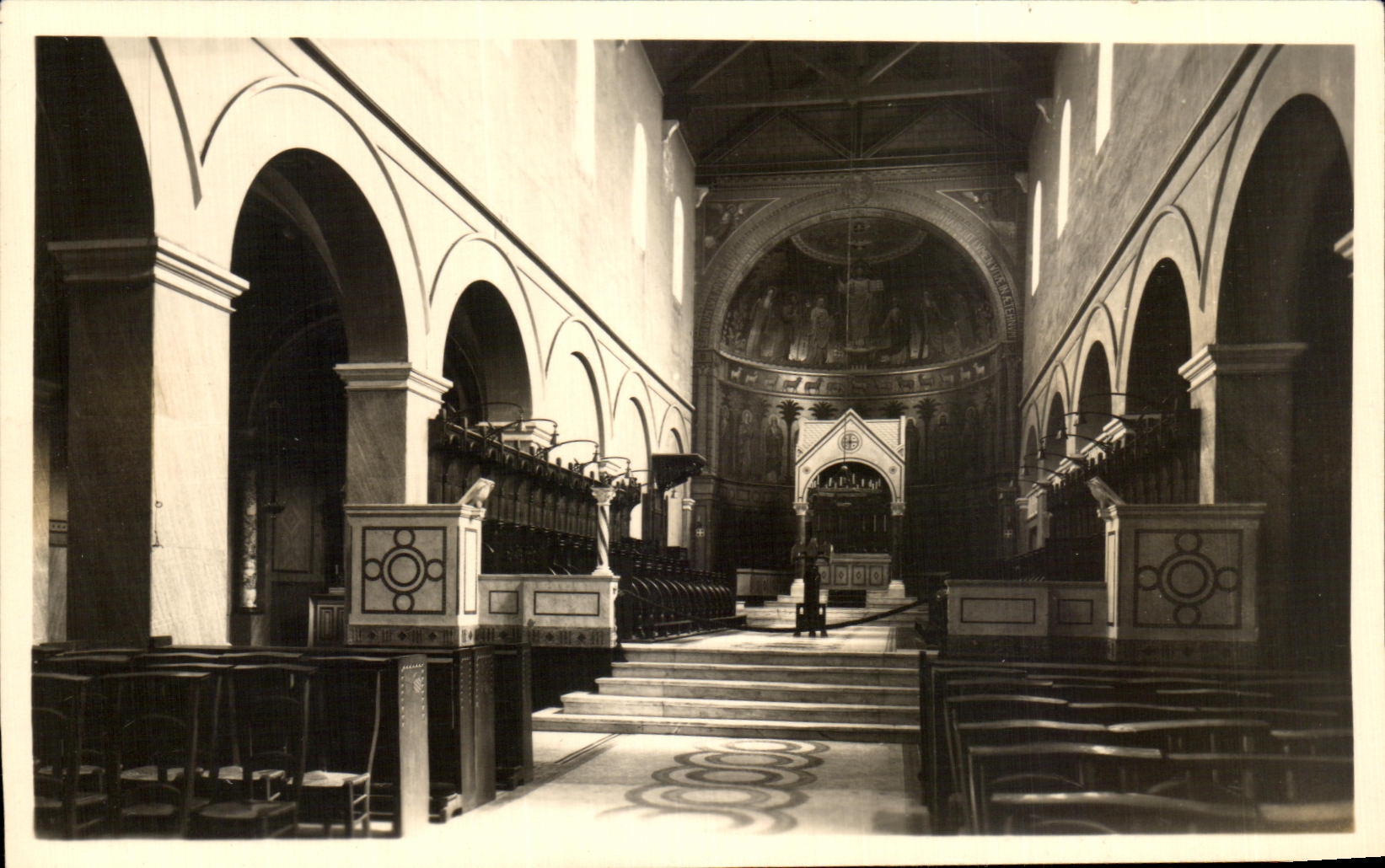 CPA Abbey of Saint Andre chorus