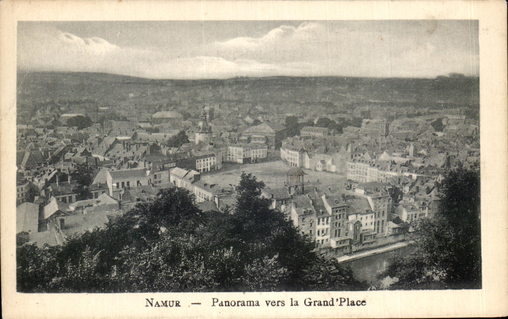 CPA Namur panorama vers la Grand Place