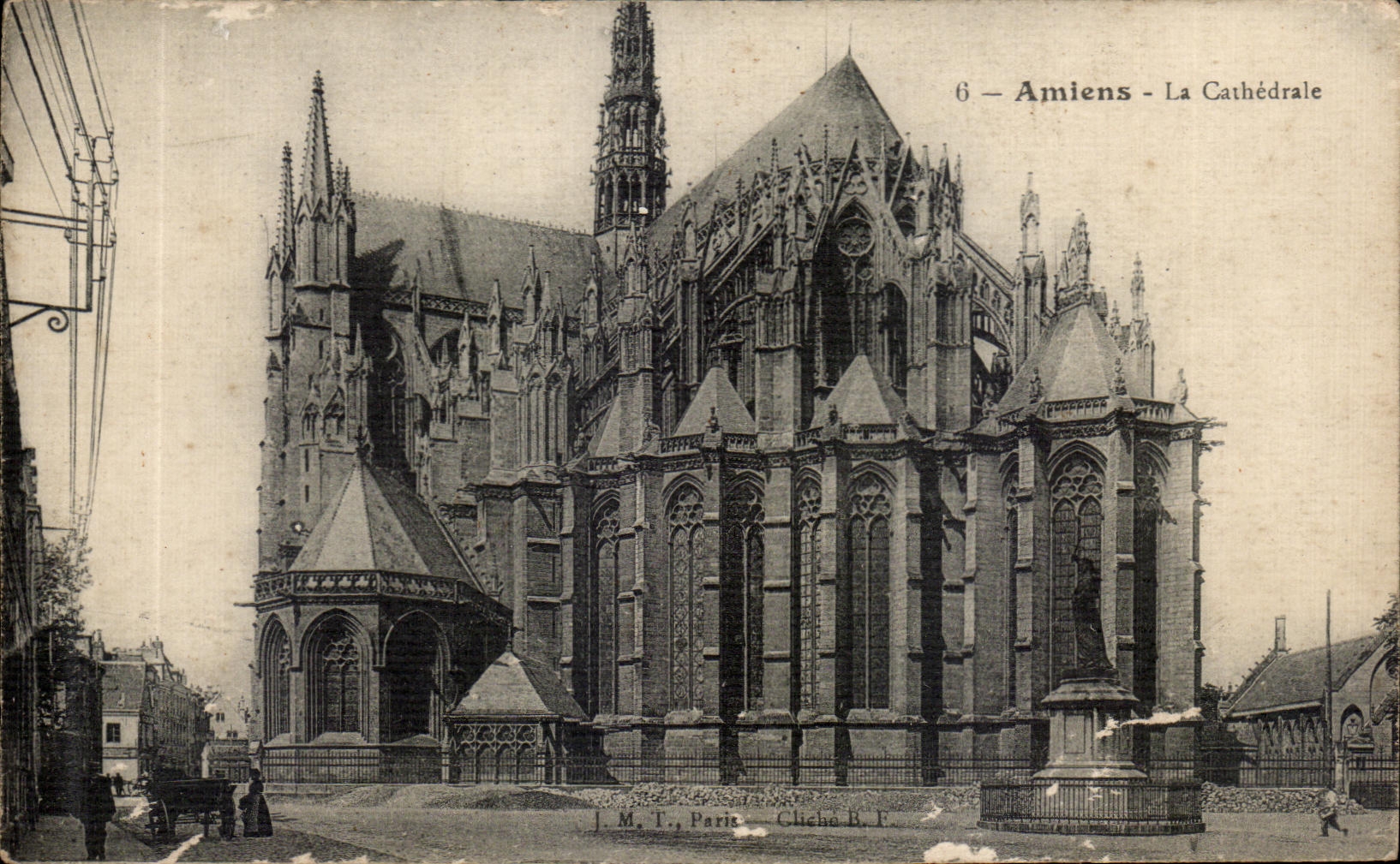 CPA Amiens the Cathedral