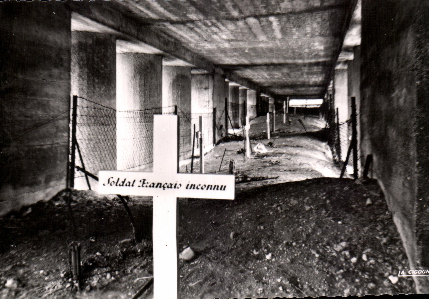 Distinct CPA Douaumont of the Bayonets Bayonet Trench Militaria