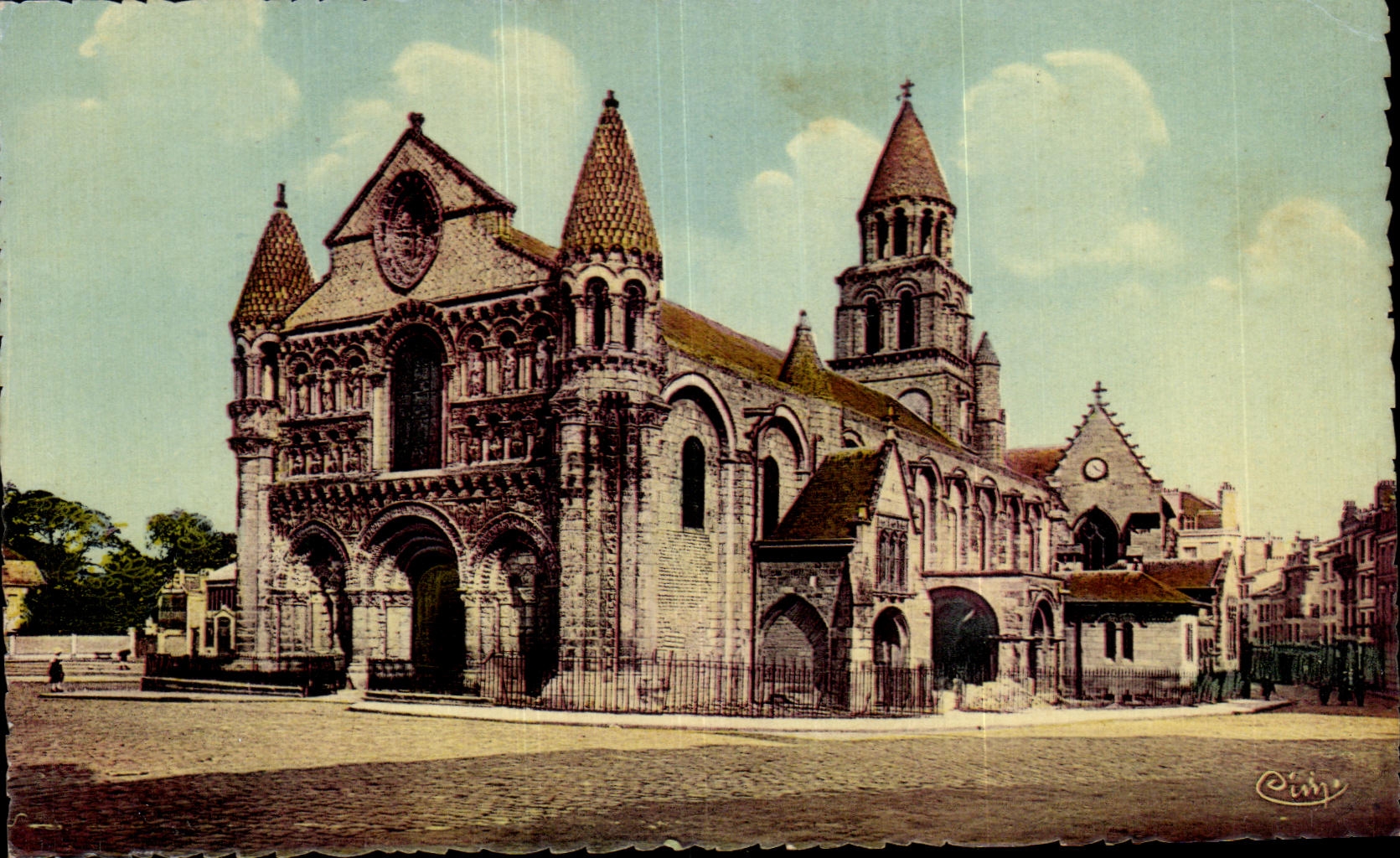 CPA Poitiers Notre Dame Church
