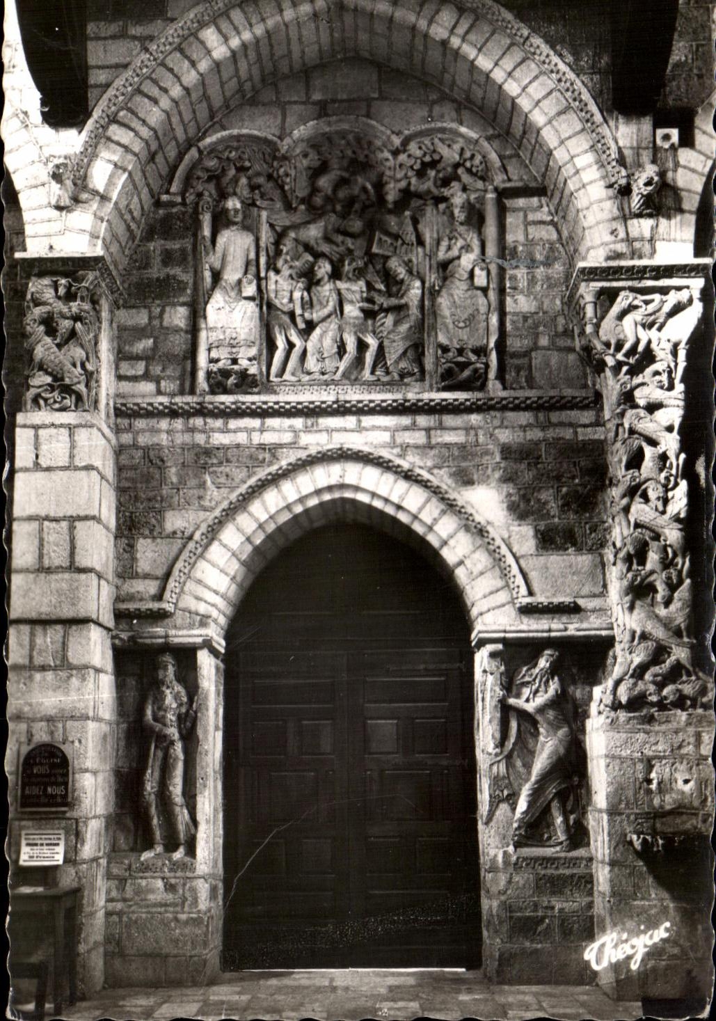 CPA Souillac interior Gate of I' Egluse