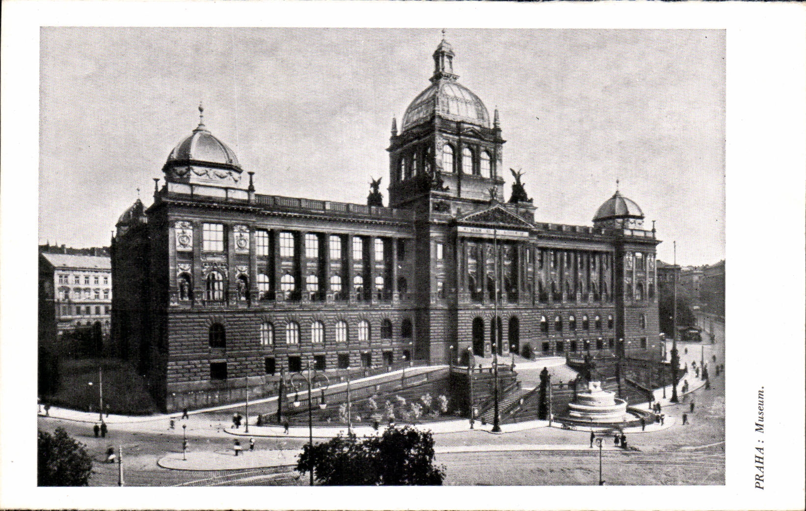 CPA Praha Museum Prague Tchequie 
