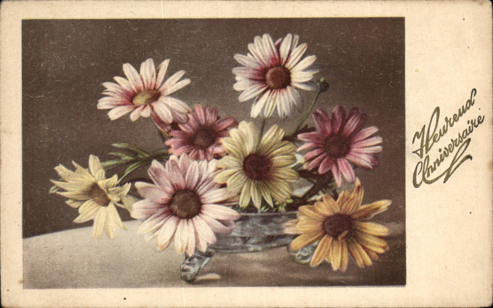 Cumpleanos feliz de las flores de la fantasia de CPA