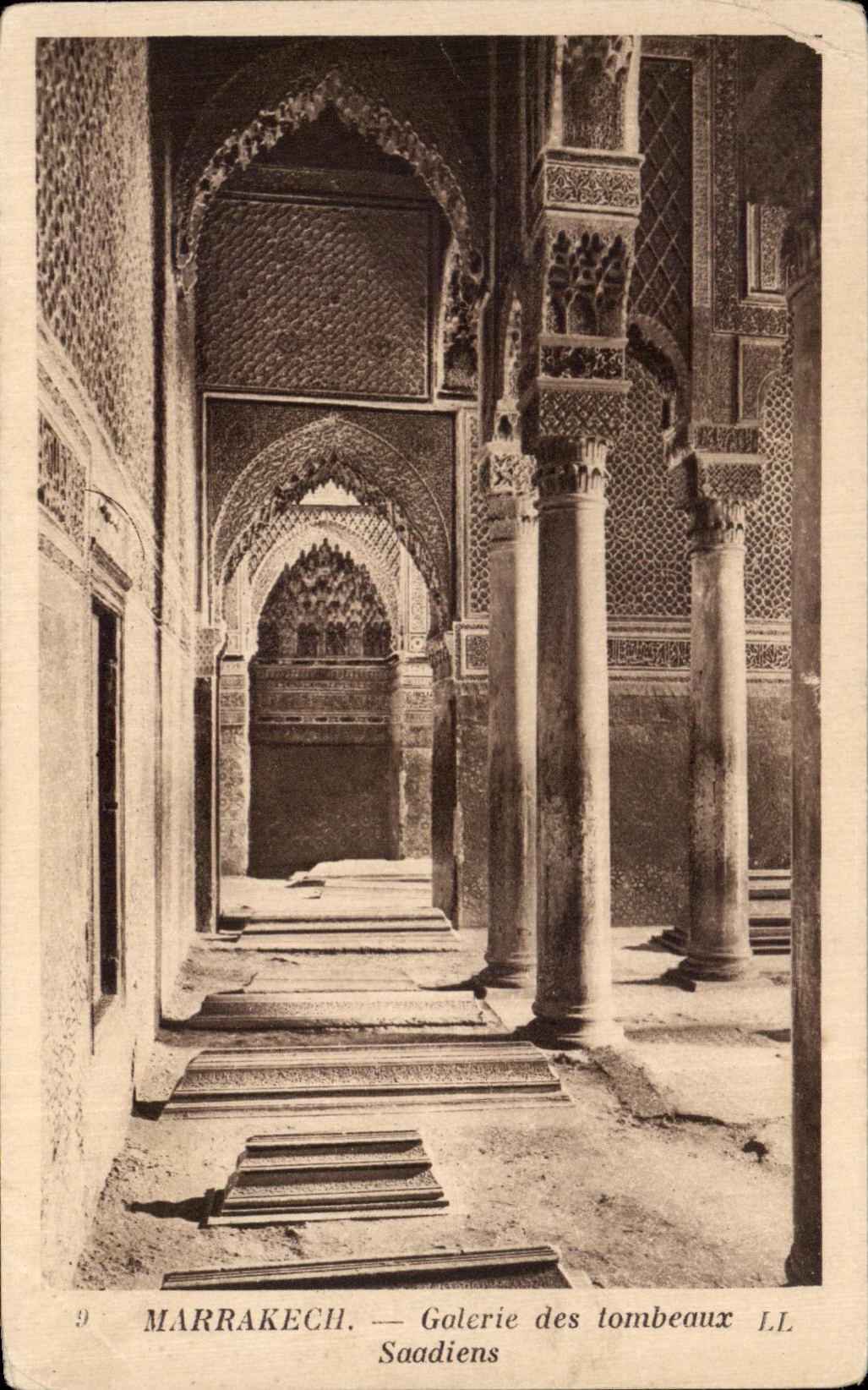 CPA Marrakech Gallery of the Tombs Saadiens Morocco