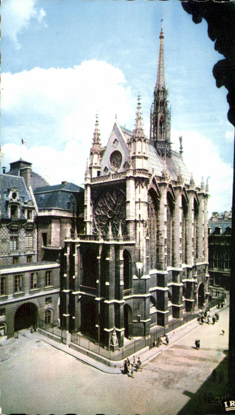 CPA Paris Saint the Vault
