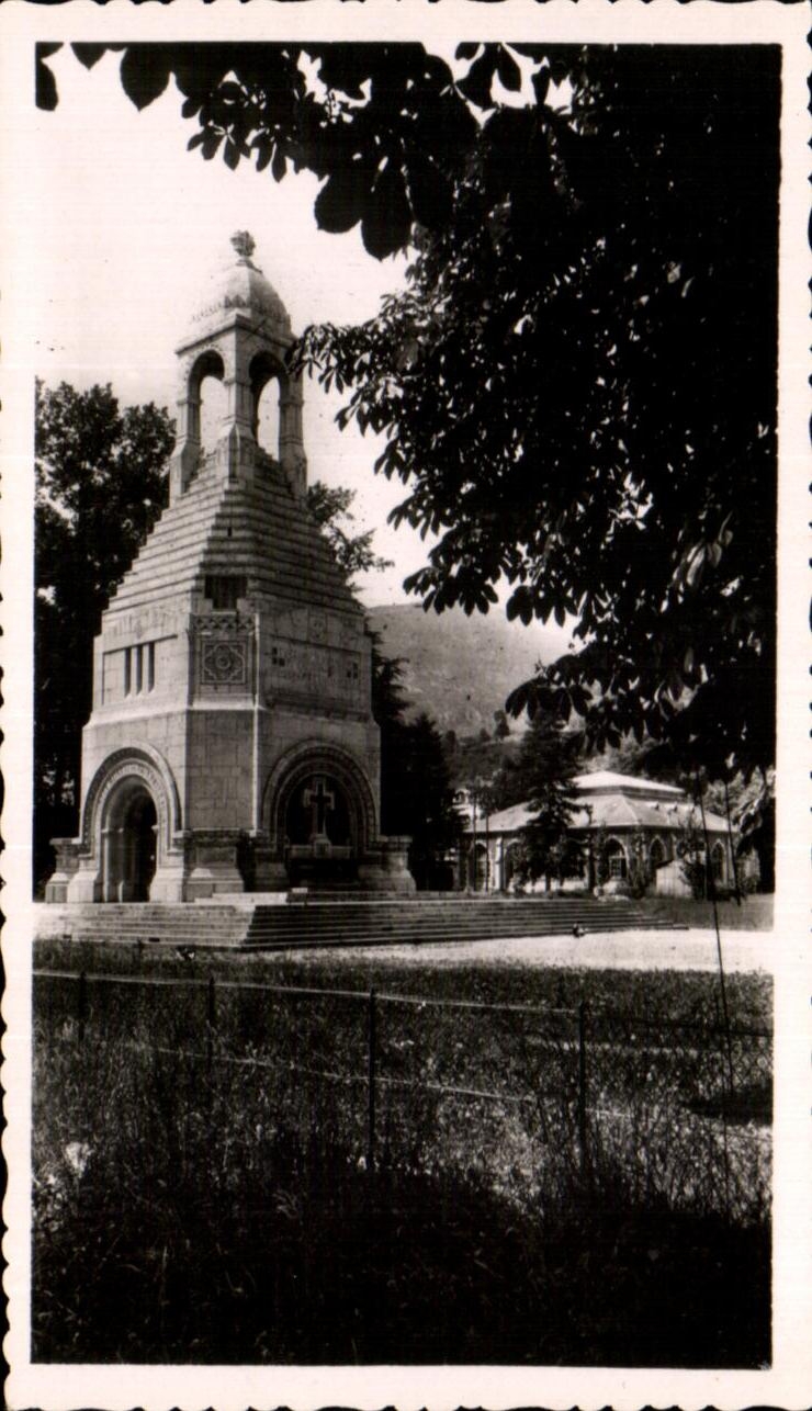 CPSM Lourdes the Interiallie Monument