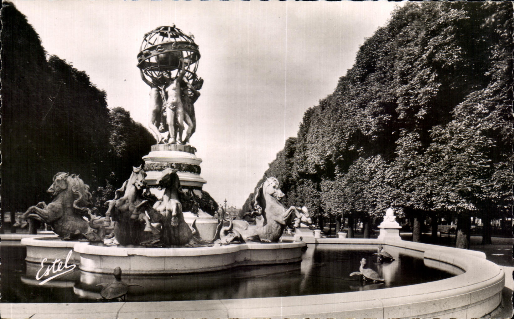 CPSM Paris the Fountain of the Observatory The Observatoru fountain