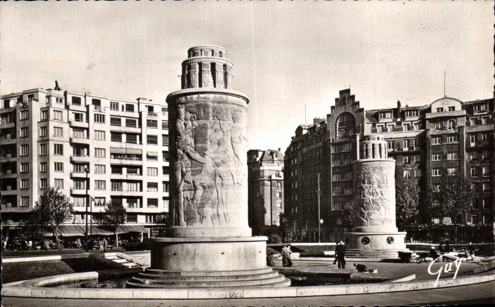 CPA Paris Et Ses Merveilles Les Fontaines De La Place De La Porte De Saint Cloud