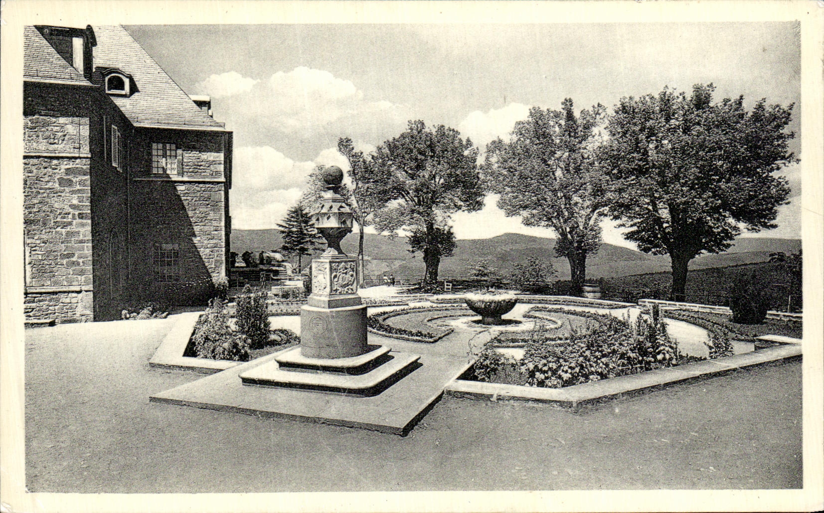 Montaje co de CPA Odile la terraza