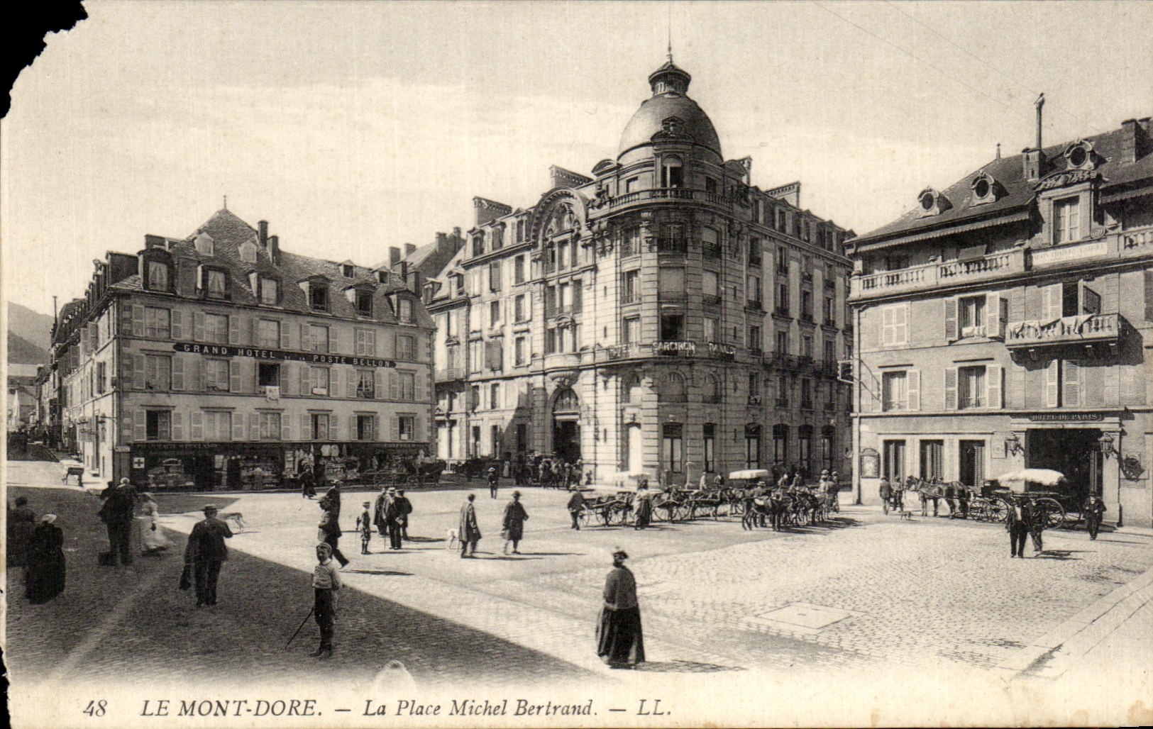 CPA the Mount Gilds the Place Michel Bertrand