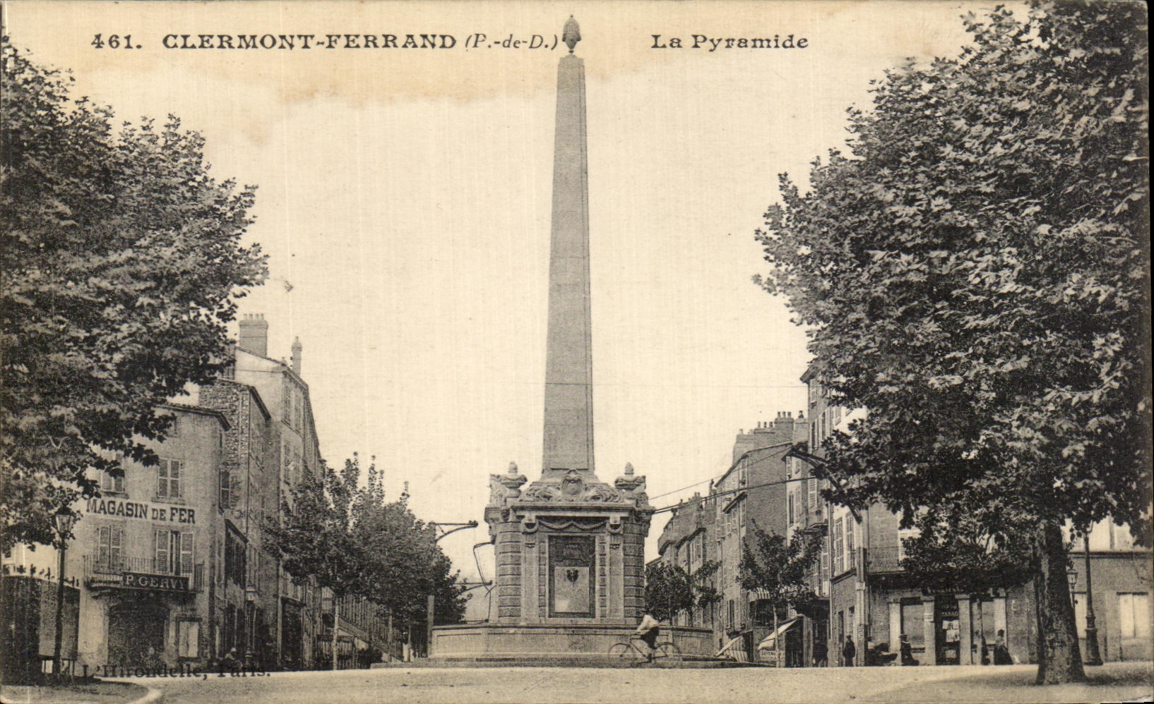CPA Clermont Ferrand the Pyramid Bicycle