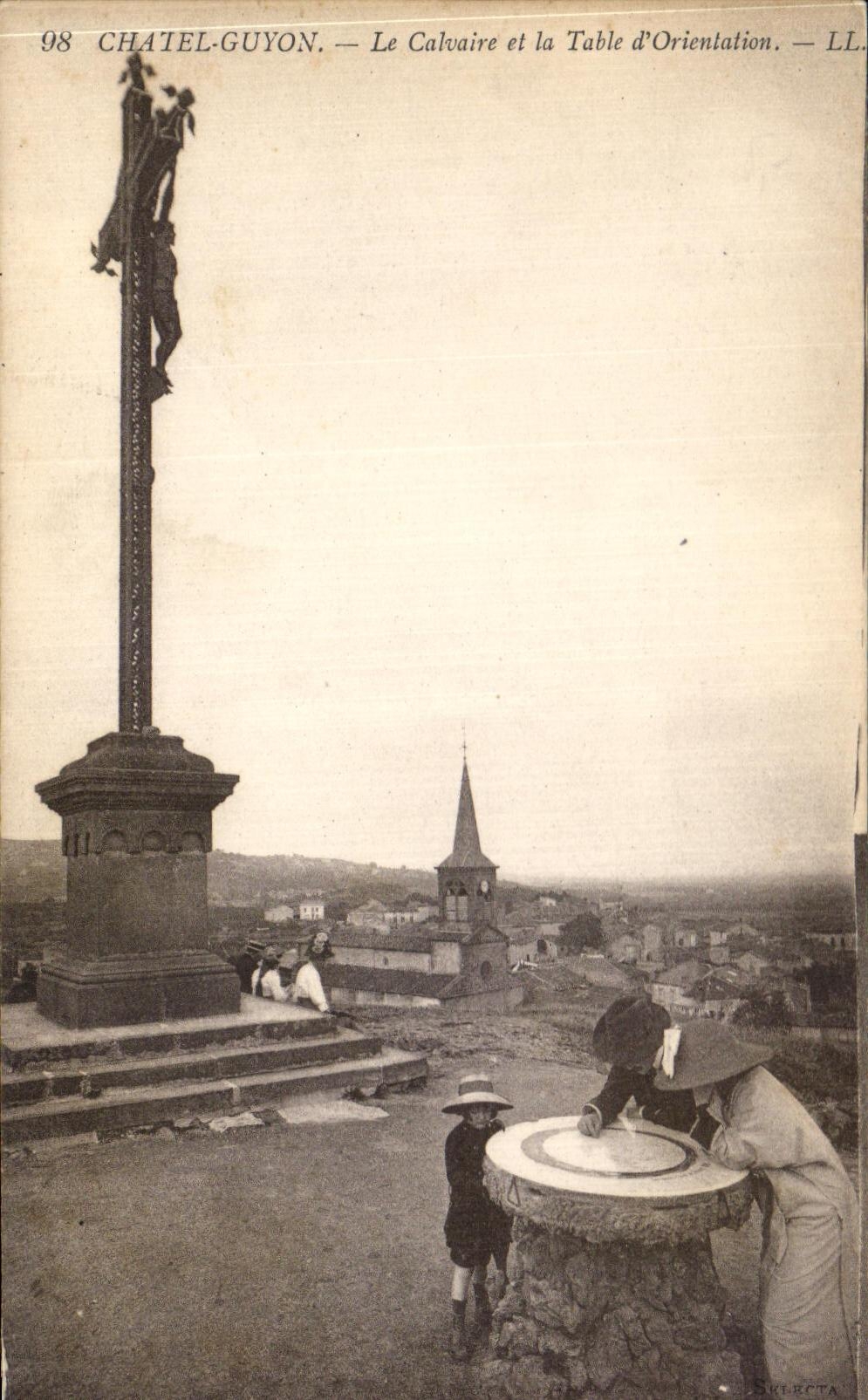 CPA Chatel Guyon el martirio y la tabla de orientacion