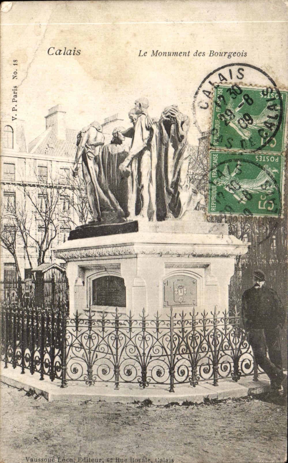CPA Calais Le Monument des Bourgeois
