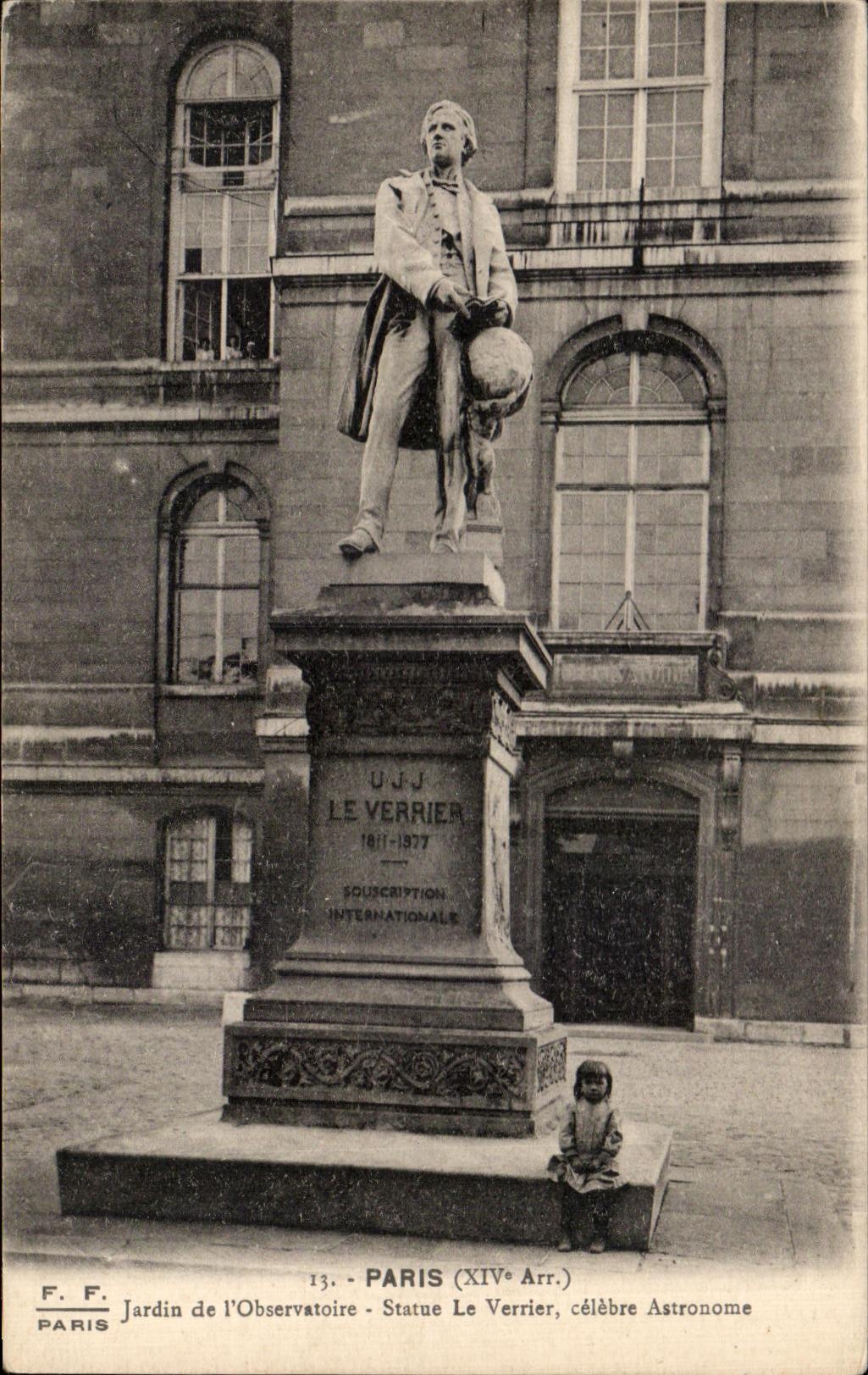 CPA Paris Jardin of the Observatory Statue the Glass-maker Celebrates astronomer
