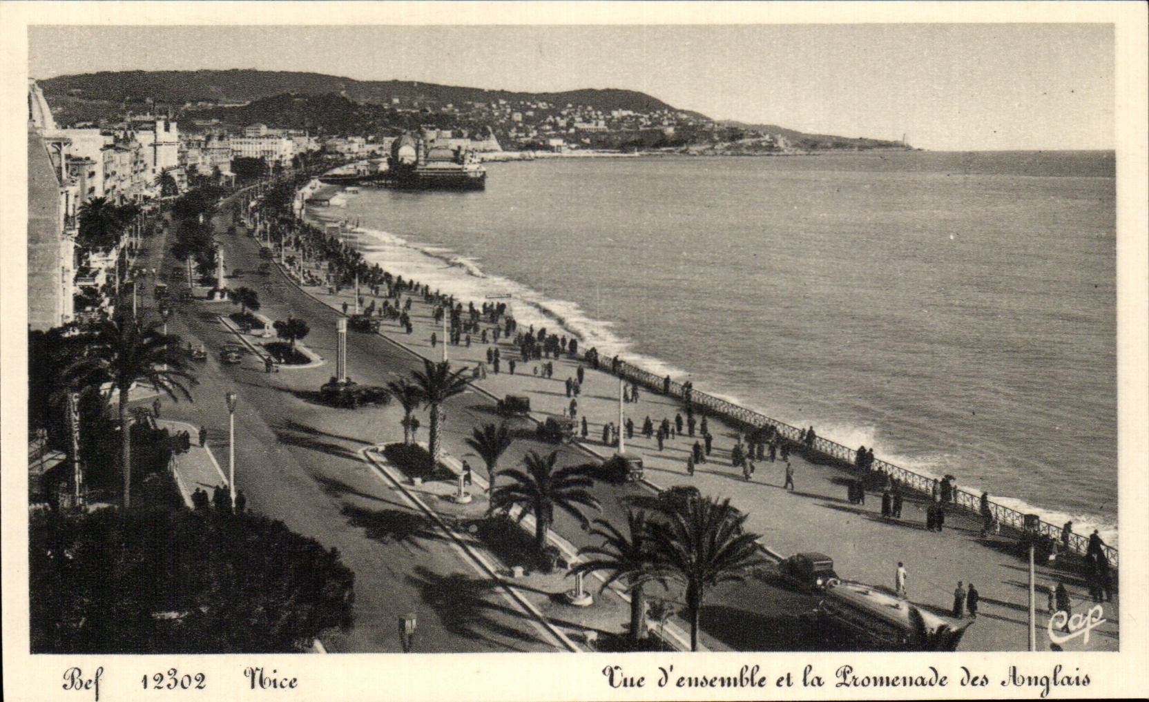 CPA Nice Vue D'Ensemble Et La Promenade Des Anglais