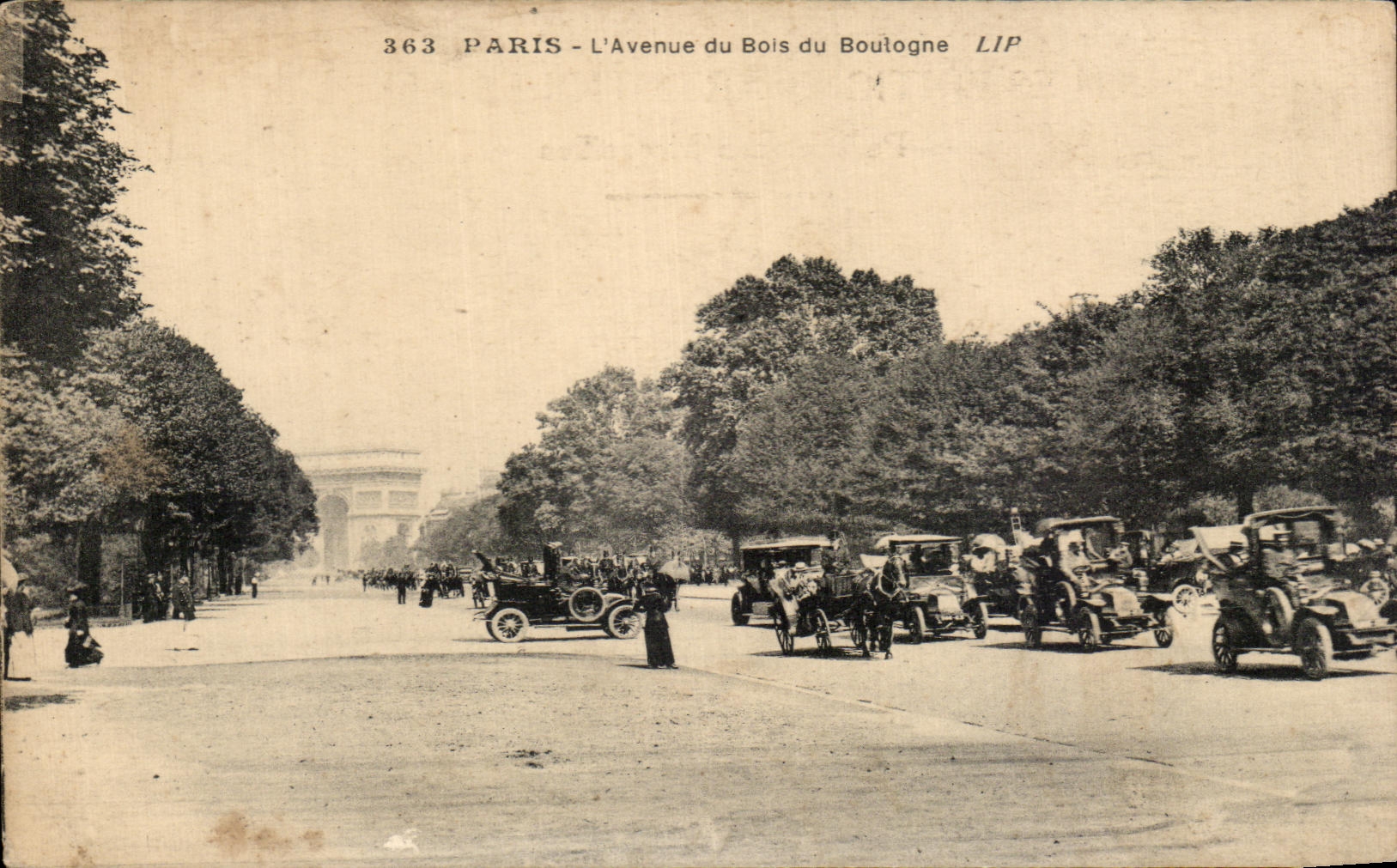 CPA Paris L'Avenue du Bois du Boulogne Automobiles Arc de Triomphe